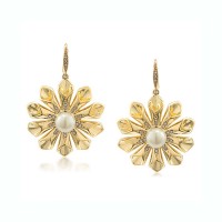 Pearl Glam Pearl Floral Burst Pierced Earrings - E563