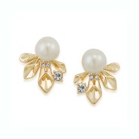 Pearl Glam Pearl Petal Spray Pierced Stud Earrings - E564