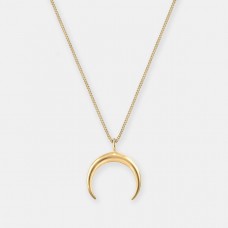 2017 New Gold-Plated Crescent Moon Pendant Necklace